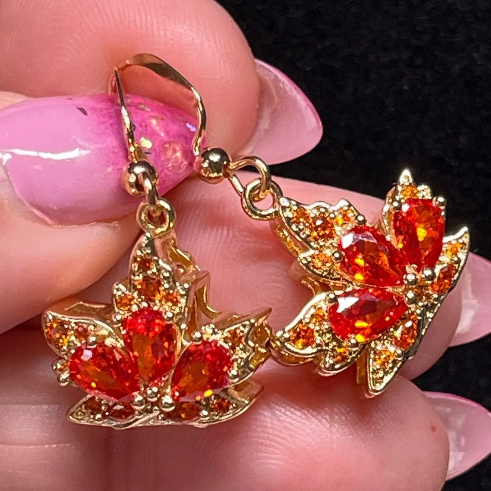 🍁Stunning Gold and Red Earrings maple leaf - Picture 2 of 9